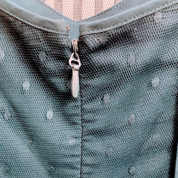 🎉 3/21 Host Pick! 🎉 BCBG Max Azria Teal Lace & Tulle Cocktail Dress - Size 4 - Picture 10 of 12